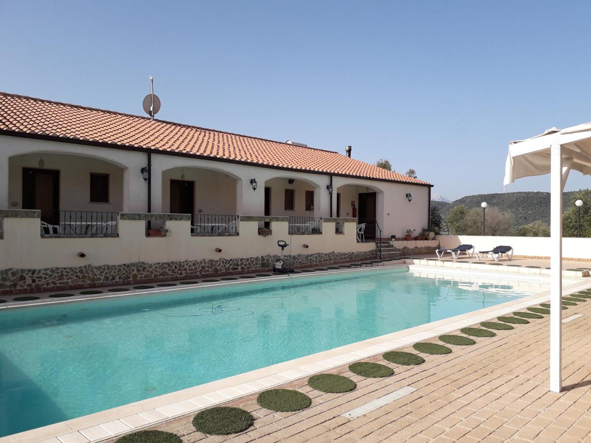 Hotel Valle Del Cedrino Galtellì المظهر الخارجي الصورة